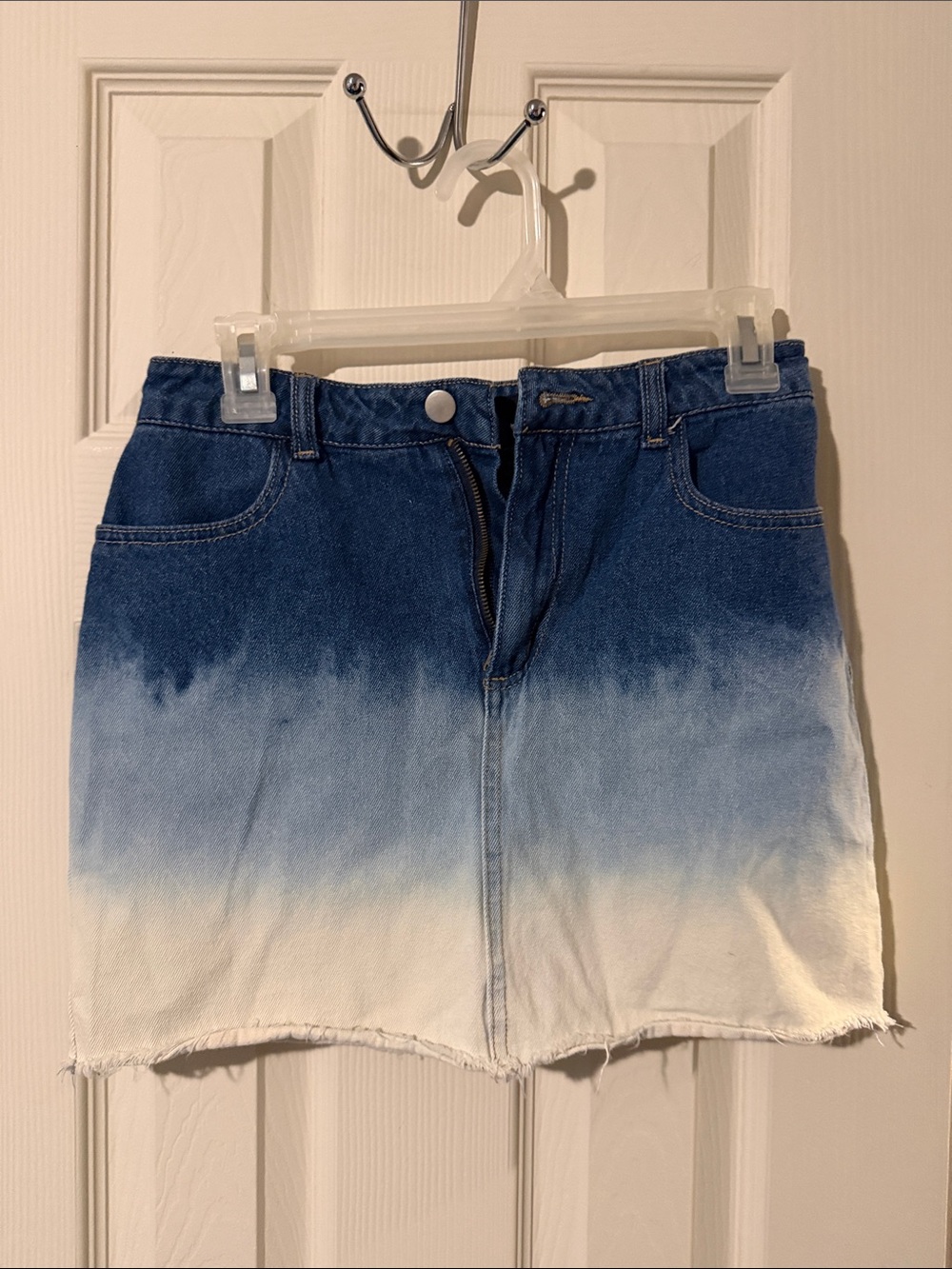 # 162 Forever 21 Y2K Blue White Ombre Denim Mini Skirt Raw Hem
